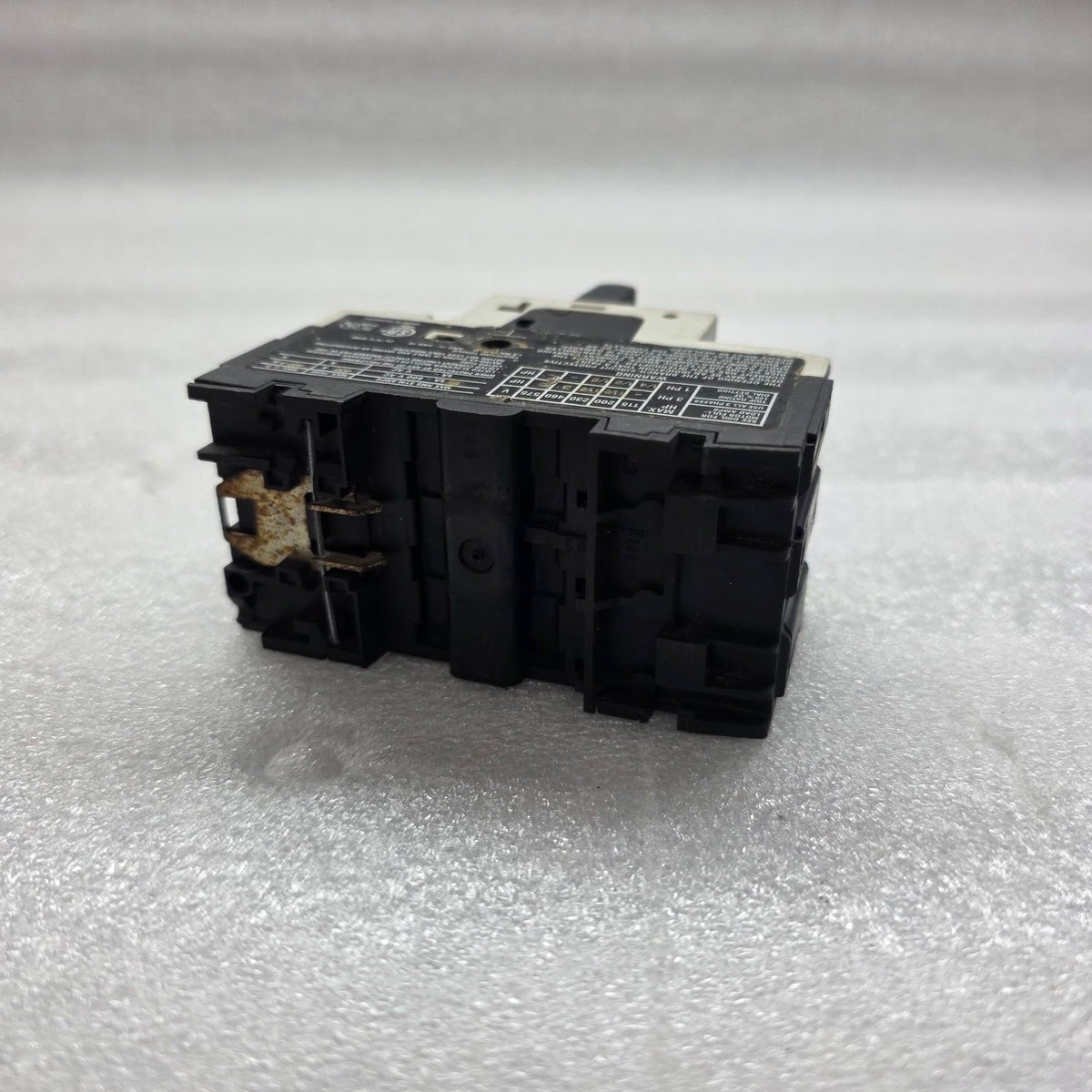 MOELLER PKZM0-6.3 MOTOR PROTECTION CIRCUIT BREAKER 4-6.3A