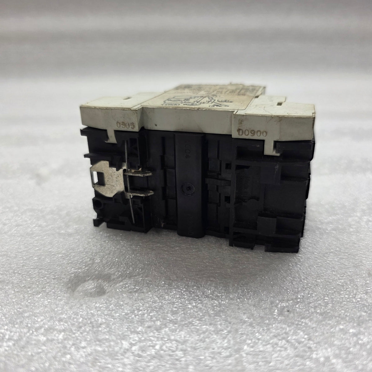 MOELLER PKZM0-6.3 MOTOR PROTECTION CIRCUIT BREAKER 4.9-6.3A PKZM0