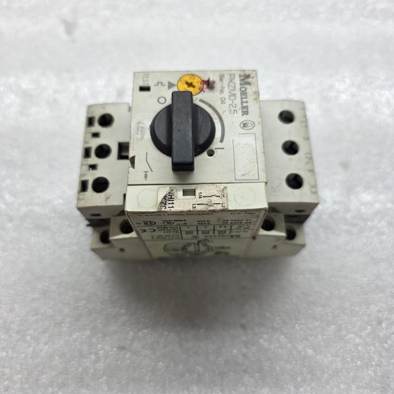 MOELLER PKZM0-2.5 MOTOR PROTECTION CIRCUIT BREAKER 1.8-2.5A