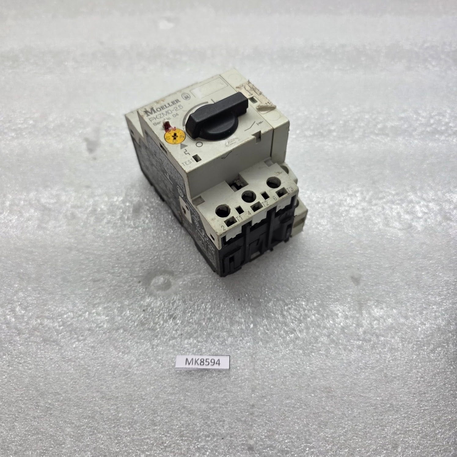 MOELLER PKZM0-2.5 MOTOR PROTECTION CIRCUIT BREAKER 1.8-2.5A