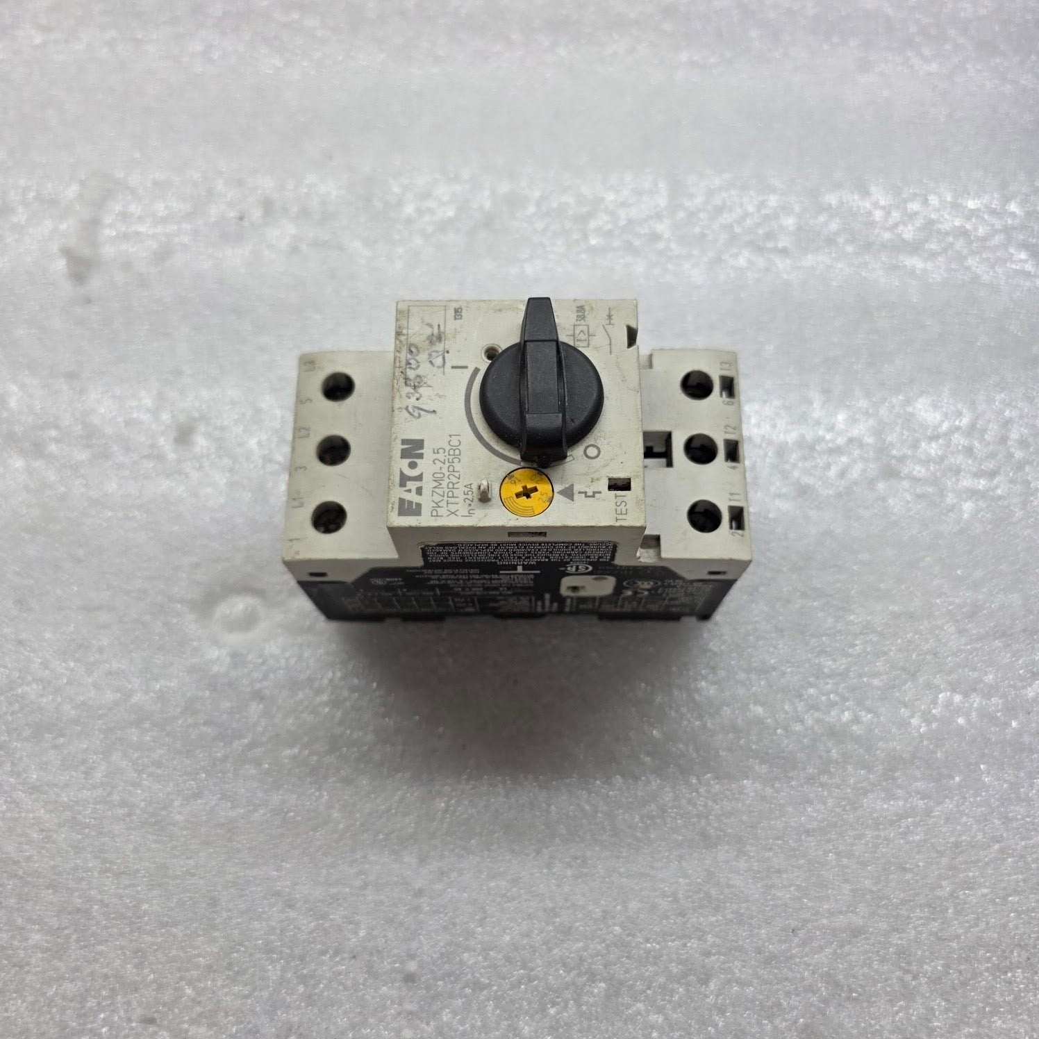 EATON PKZM0-2.5 MOTOR PROTECTION CIRCUIT BREAKER 2.5A XTPR2P5BC1
