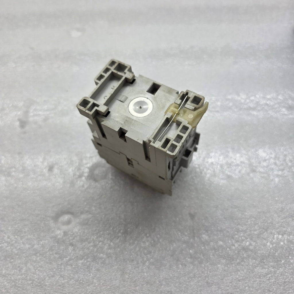 ALLEN BRADLEY CAT 100-C12-10 SER A CONTACTOR COIL VOLTAGE 48V