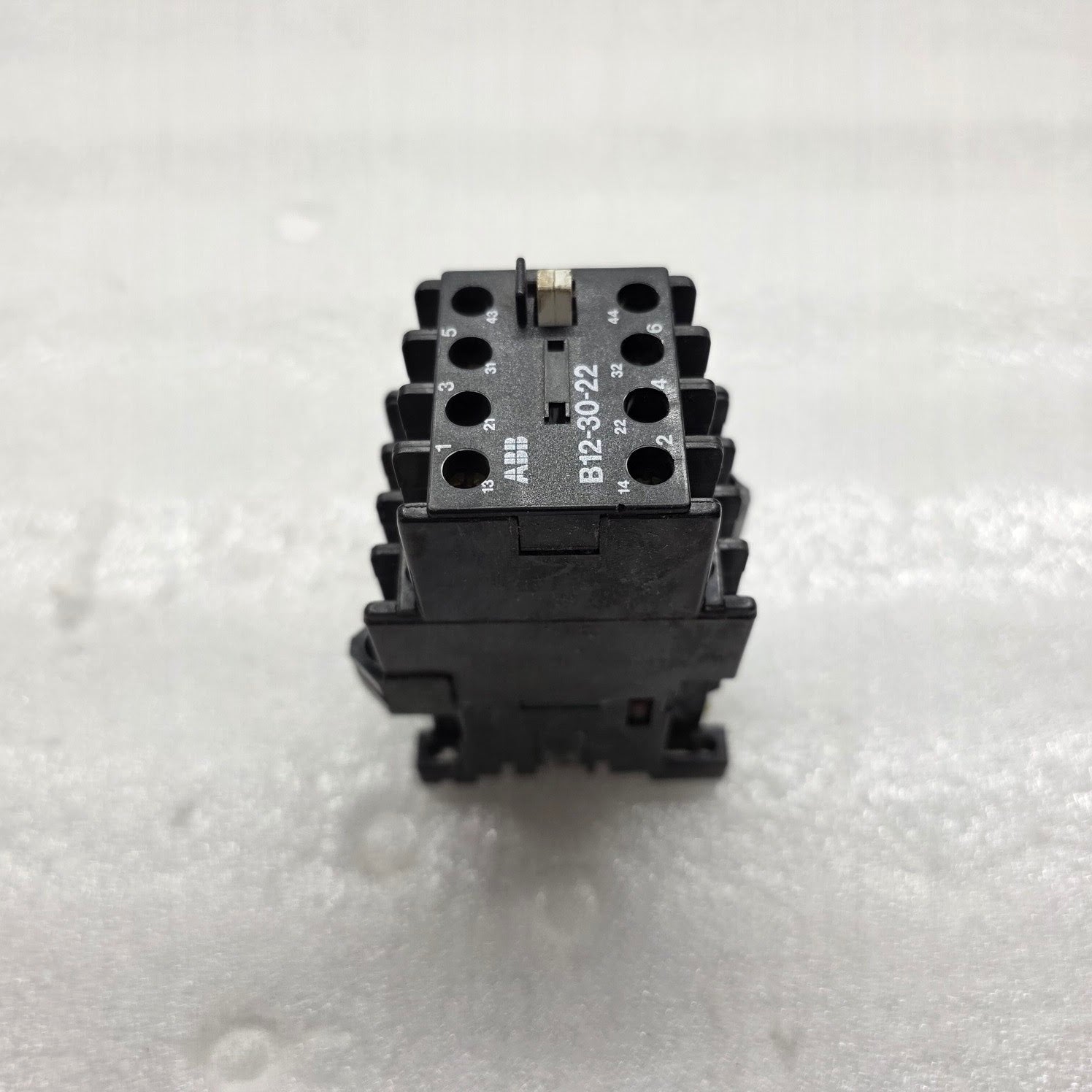 ABB B12-30-22 MAGNETIC CONTACTOR 24-28VAC