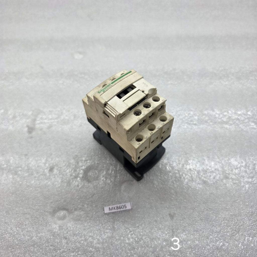 CAD32 CONTROL RELAY LOT OF 3 UNIT