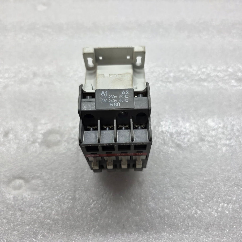 ABB A9-30-10 CONTACTOR 220-240V
