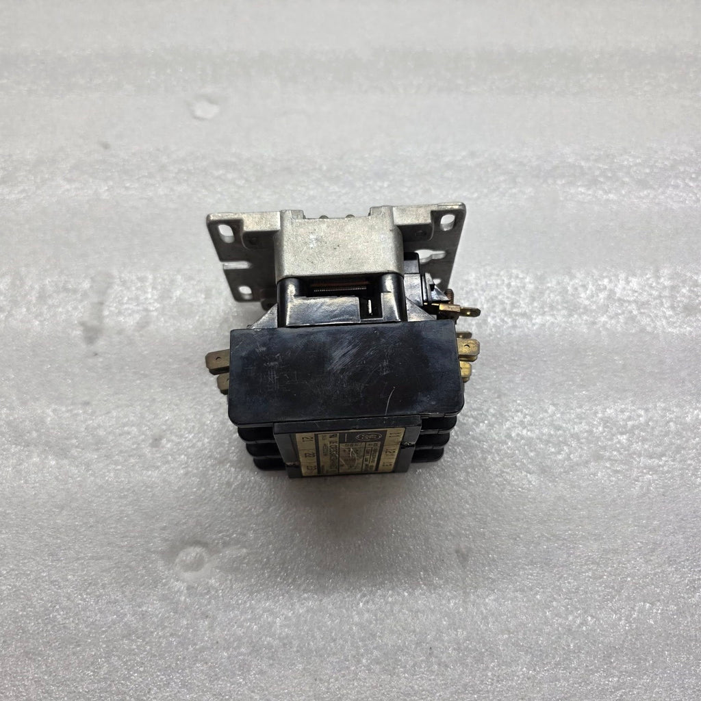 GENERAL ELECTRIC CR353AC3AH4AED MAGNETIC CONTACTOR 30A 24VAC