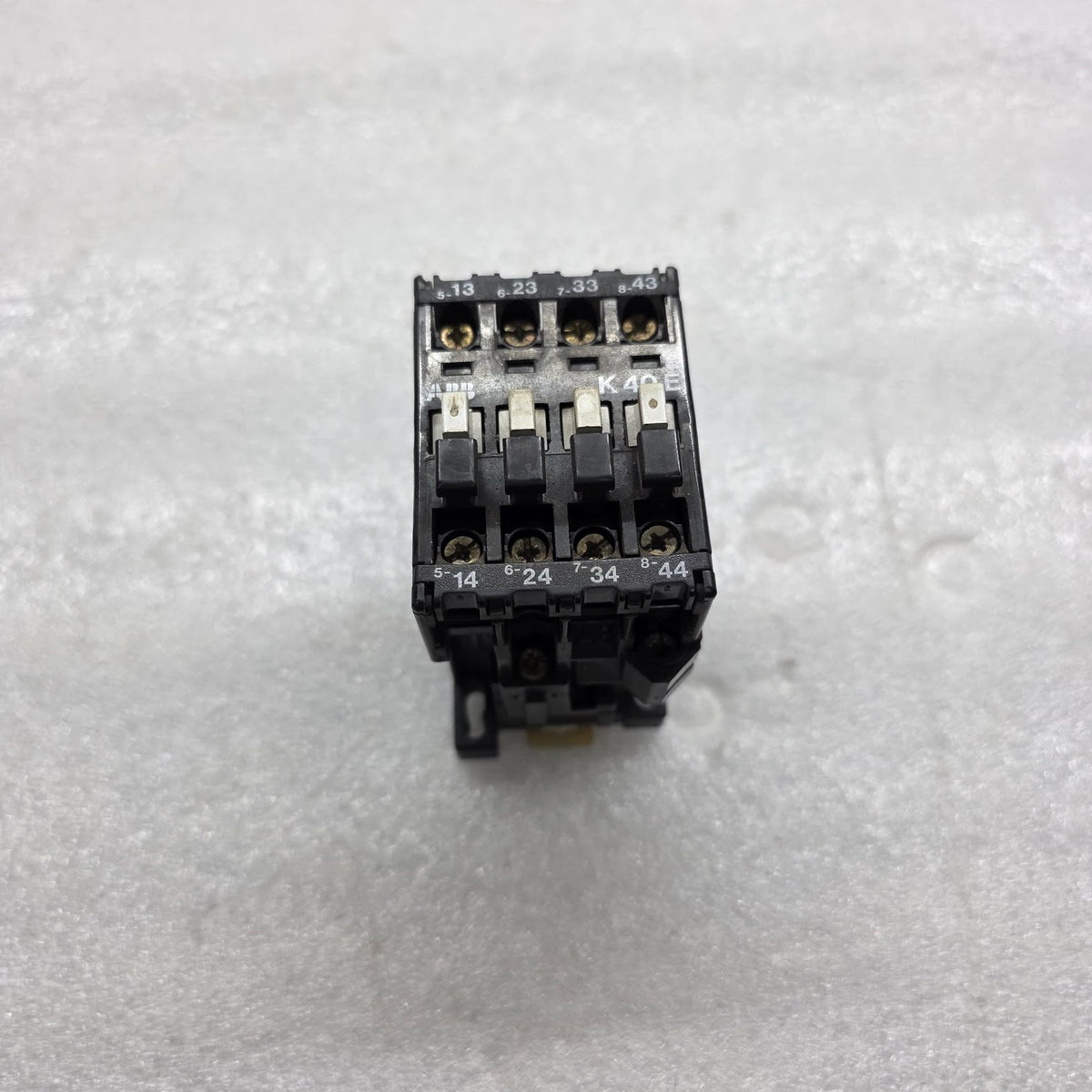 ABB K40E CONTACTOR 10A 220-240V