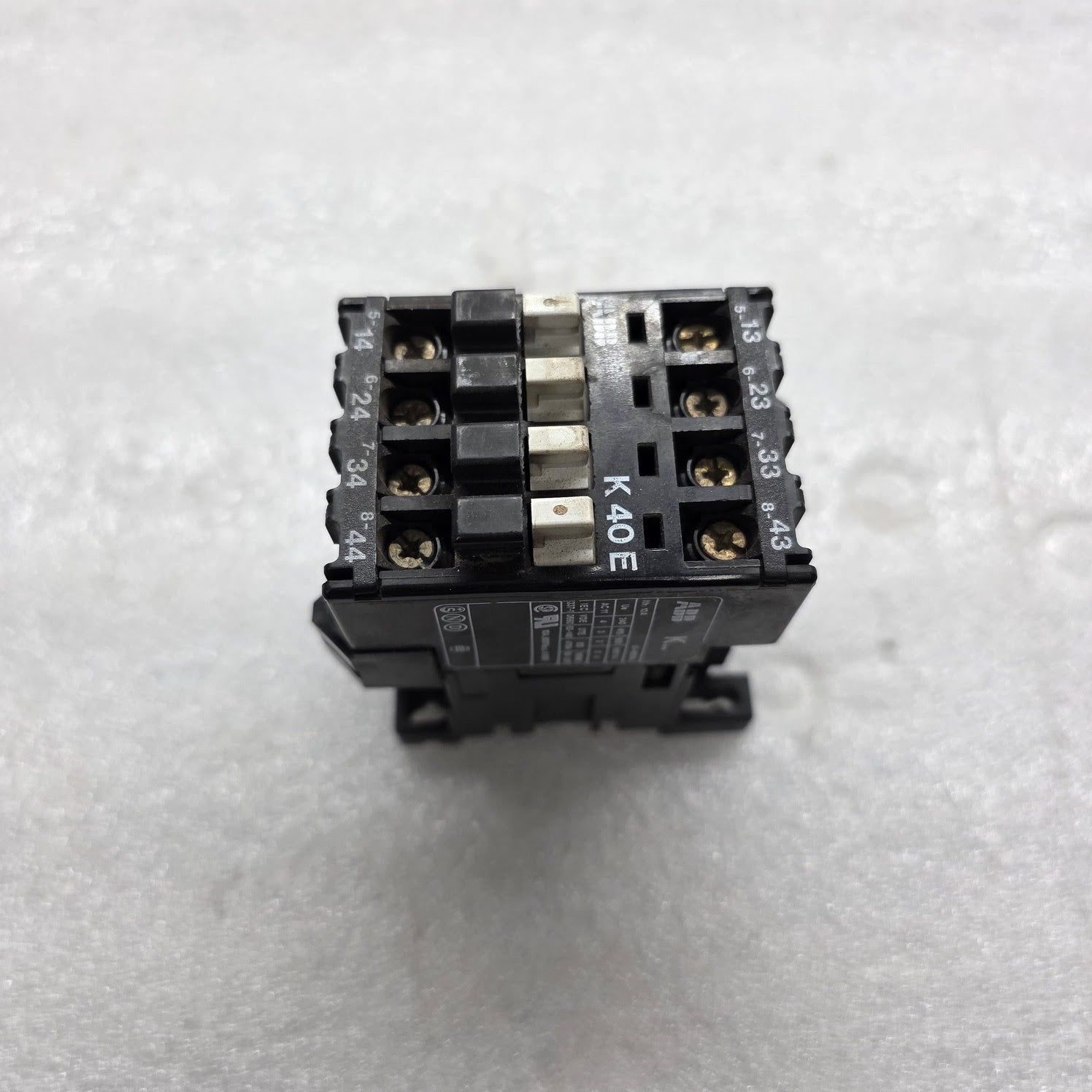 ABB K40E CONTACTOR 10A 220-240V