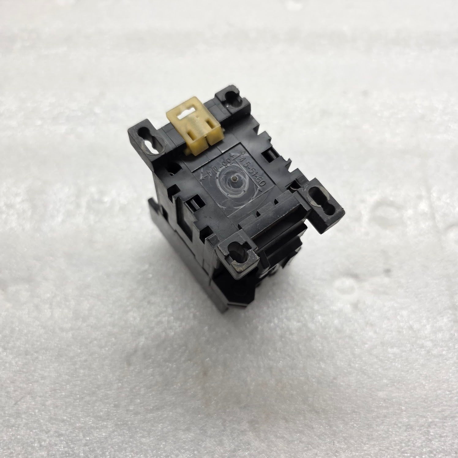 ABB K40E CONTACTOR 10A 220-240V