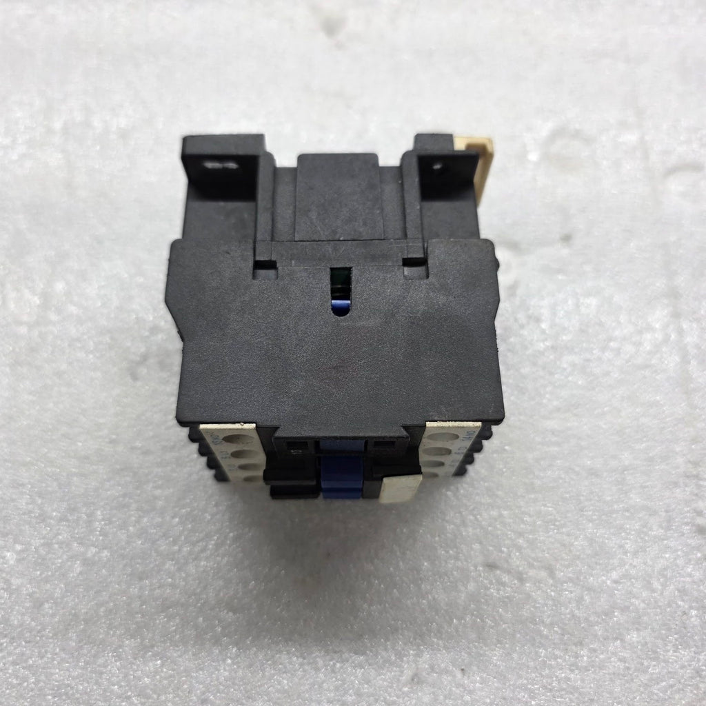 TELEMECANIQUE LC1 D0910 CONTACTOR 24VAC