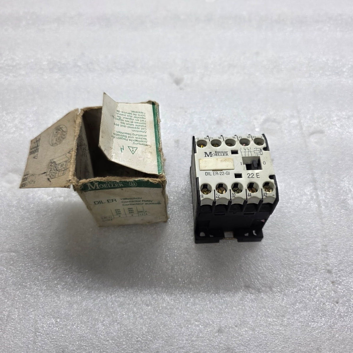 MOELLER DIL-ER-22-GI CONTACTOR RELAY