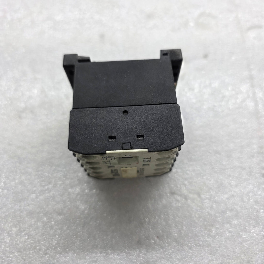 MOELLER DIL-ER-22-GI CONTACTOR RELAY