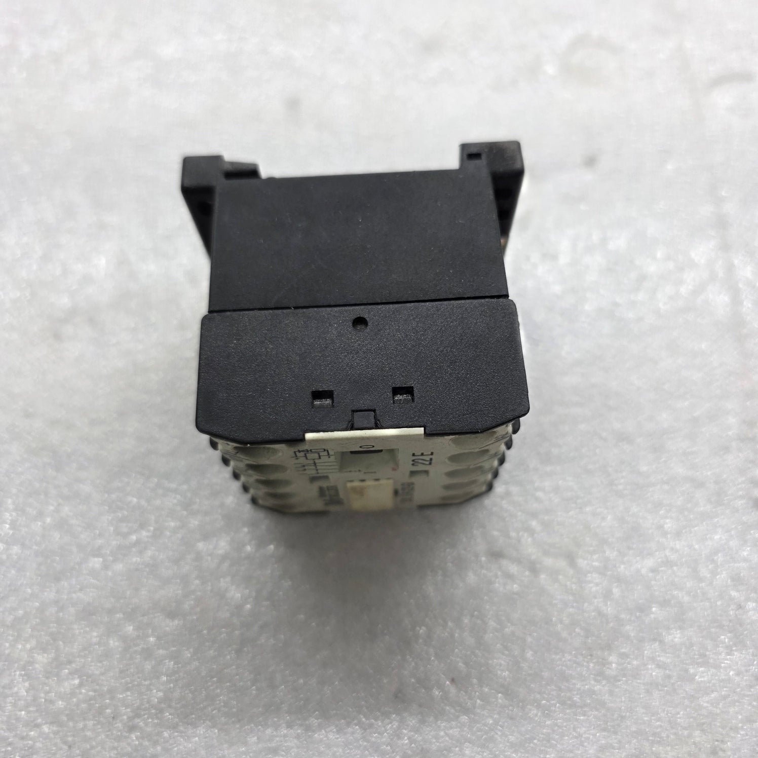 MOELLER DIL-ER-22-GI CONTACTOR RELAY