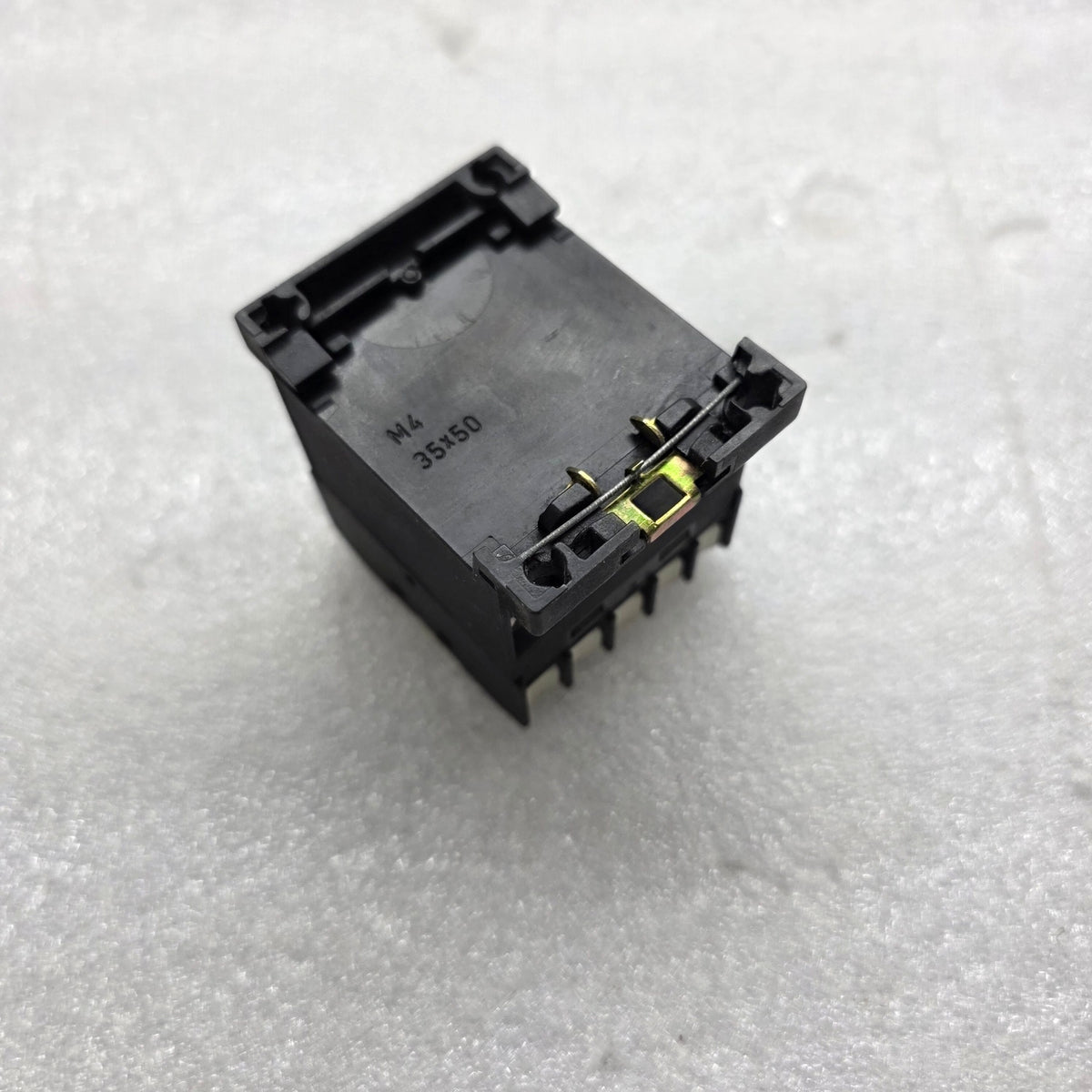MOELLER DIL-ER-22-GI CONTACTOR RELAY