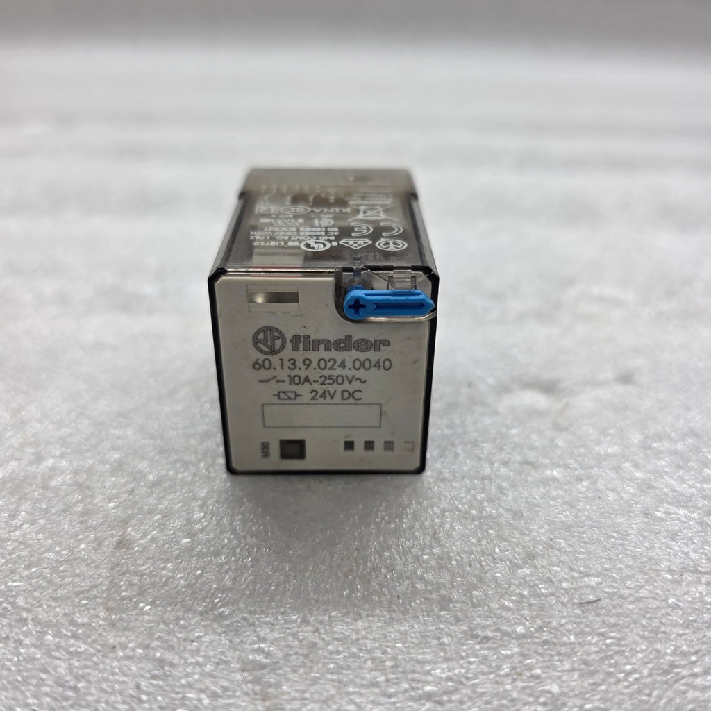 FINDER 60.13.9.024.0040 PLUG IN RELAY