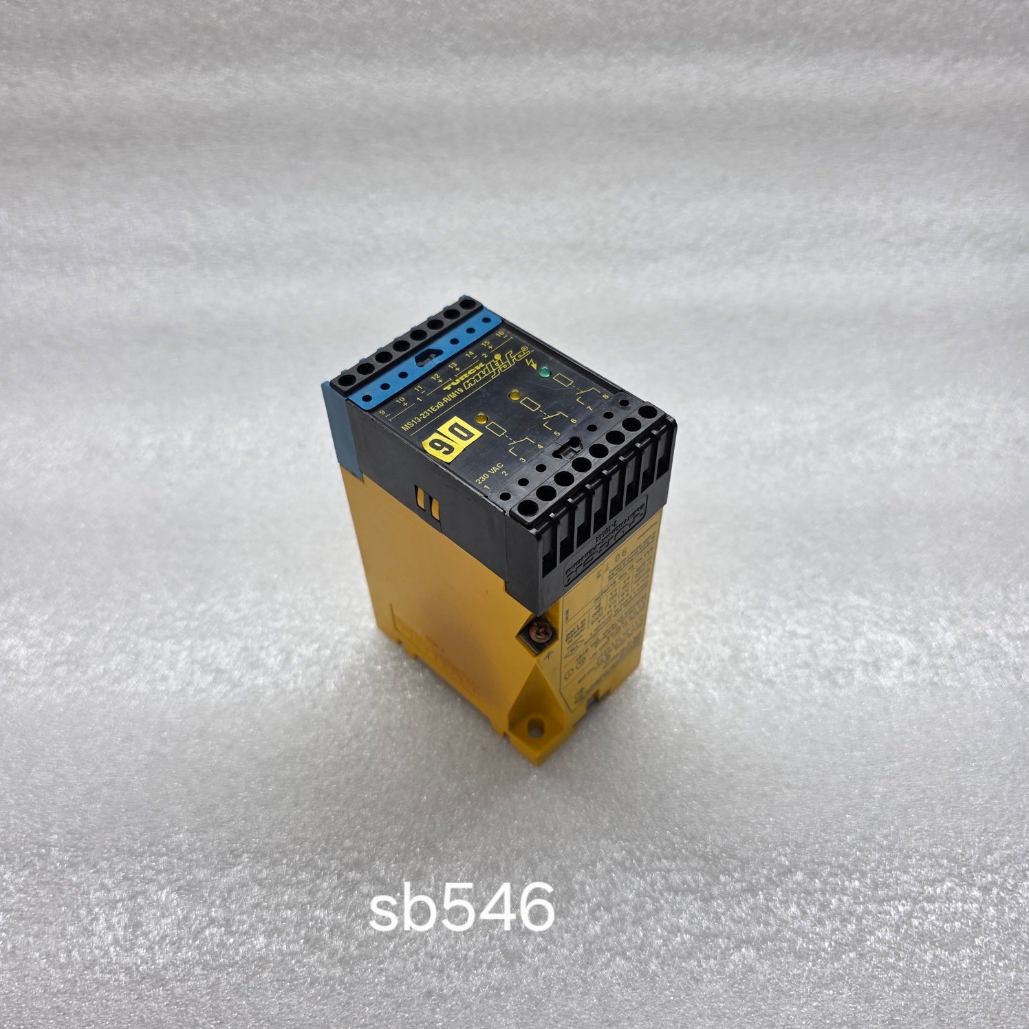 TURCK MS13-231EX0-R/M19 SWITCHING AMPLIFIER 190-250VAC MS13