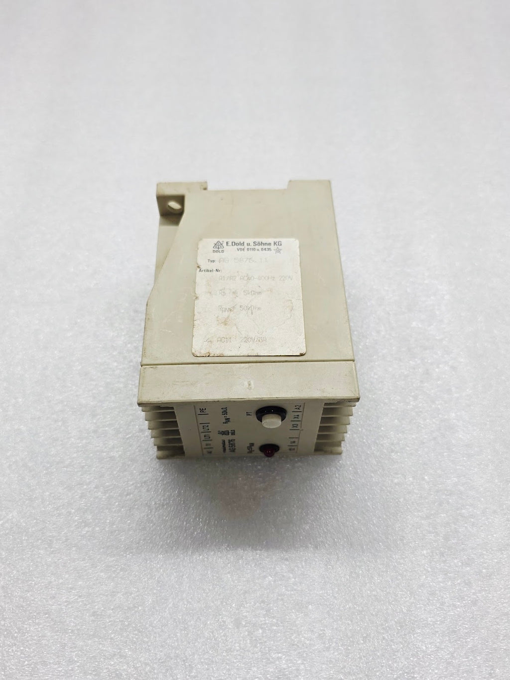 DOLD AG 5876.11 INSULATION MONITOR