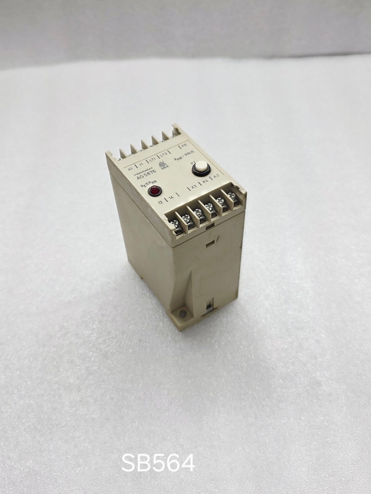 DOLD AG 5876.11 INSULATION MONITOR