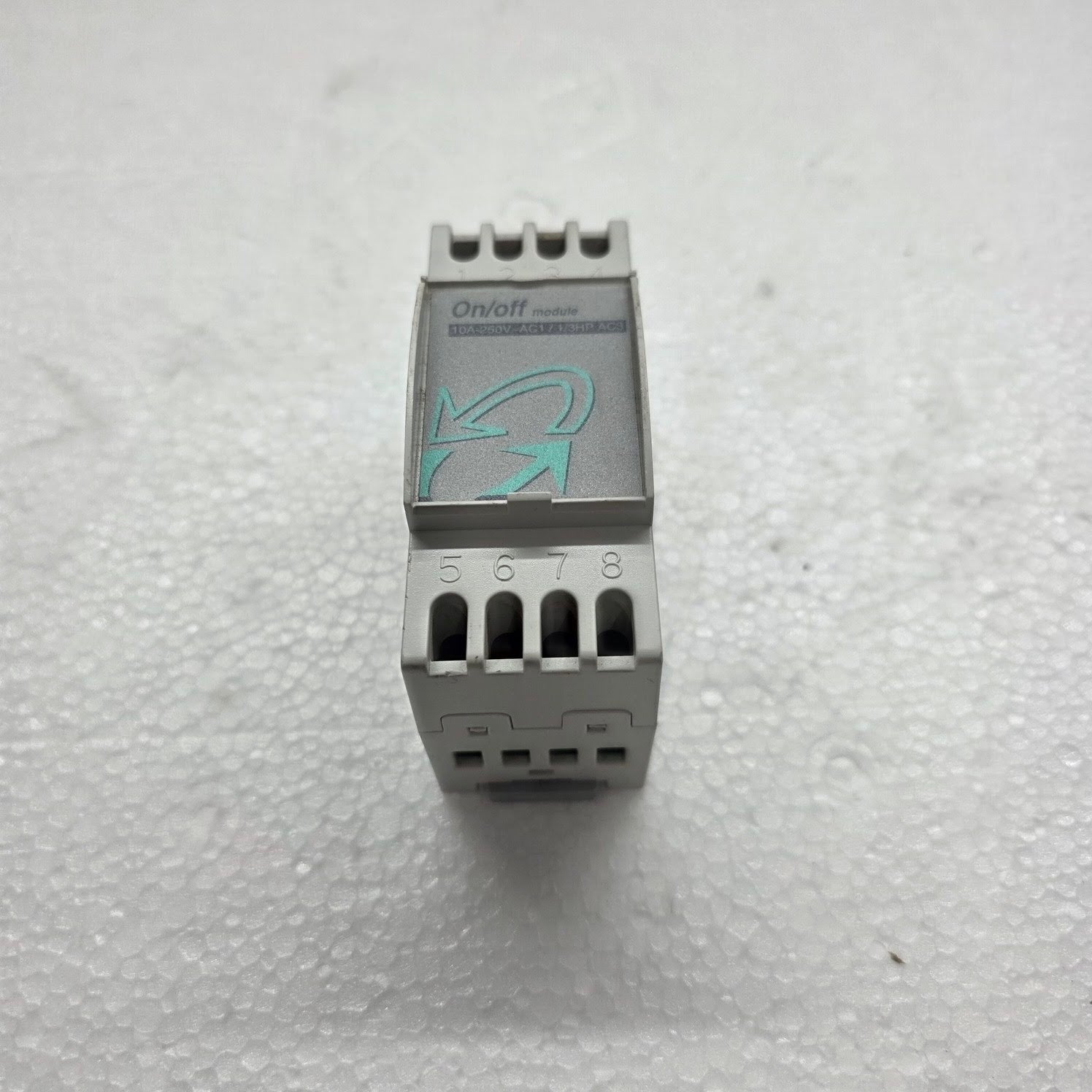 CAREL CONVONOFF0 OUTPUT SIGNAL CONVERTER MODULE