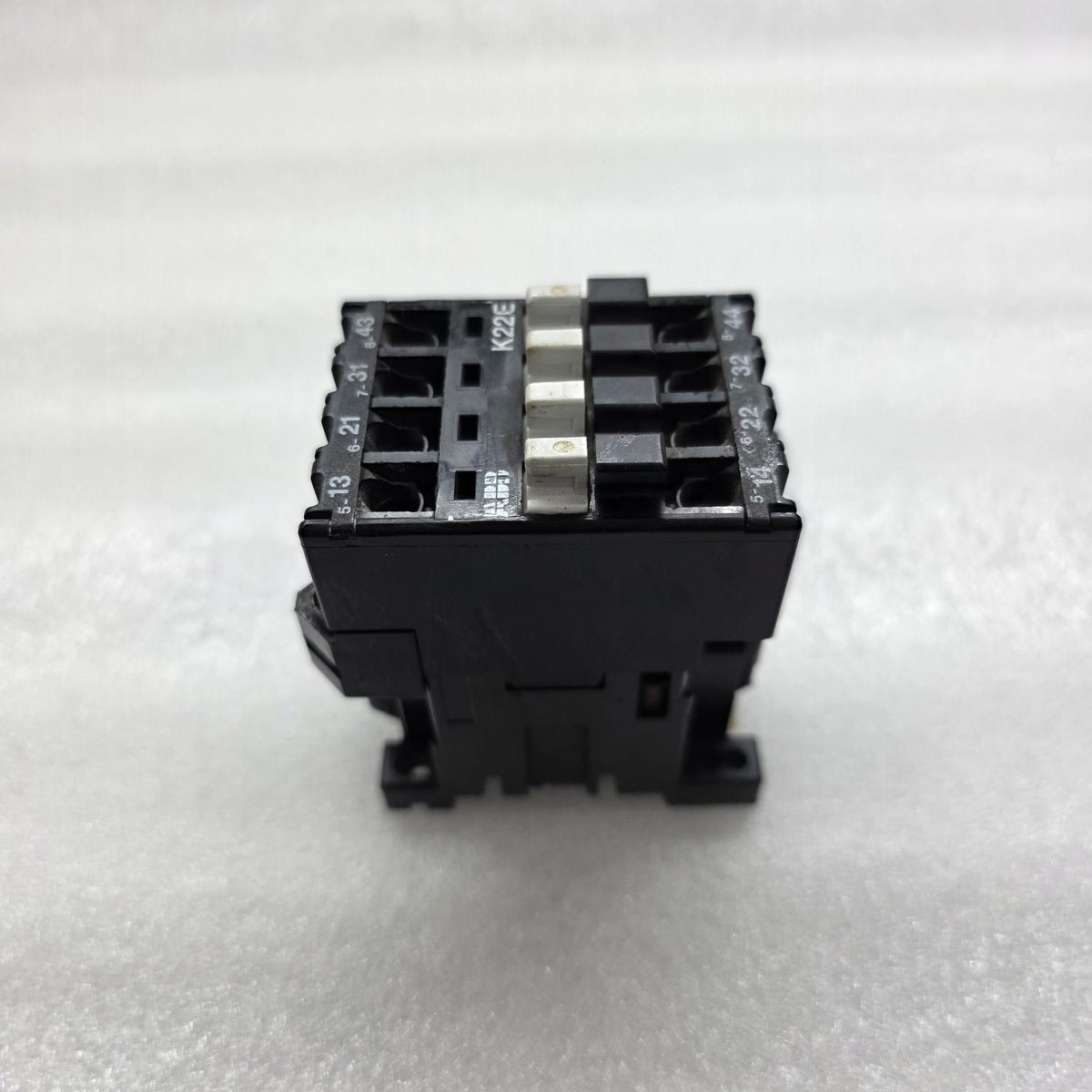 ABB K22E MAGNETIC CONTACTOR 220-255V AC
