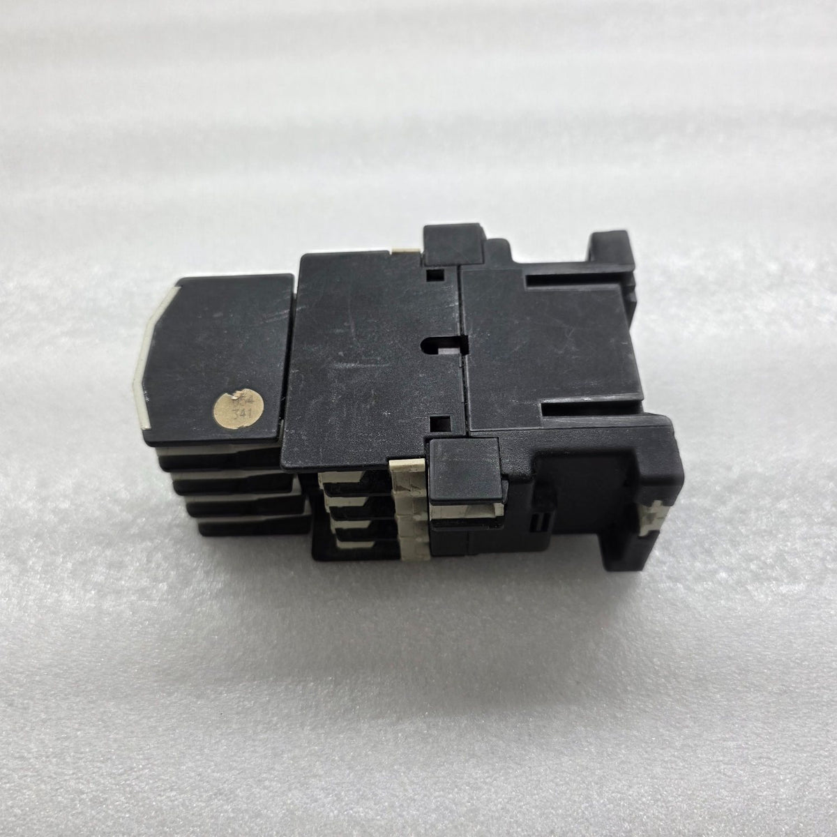 MOELLER DIL00AM-01 CONTACTOR COIL VOLTAGE 190-220V AUXILIARY 04 DIL
