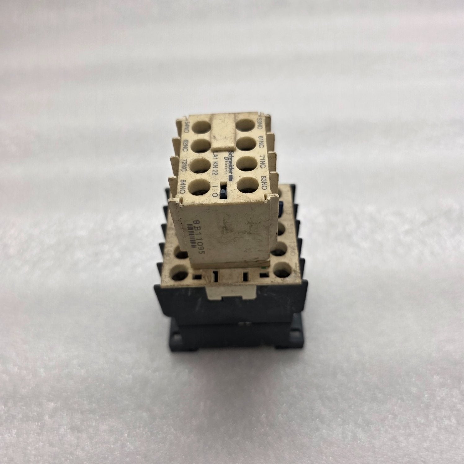 LC1K1210F7 CONTACTOR 20A AUXILIARY LA1 KN 22