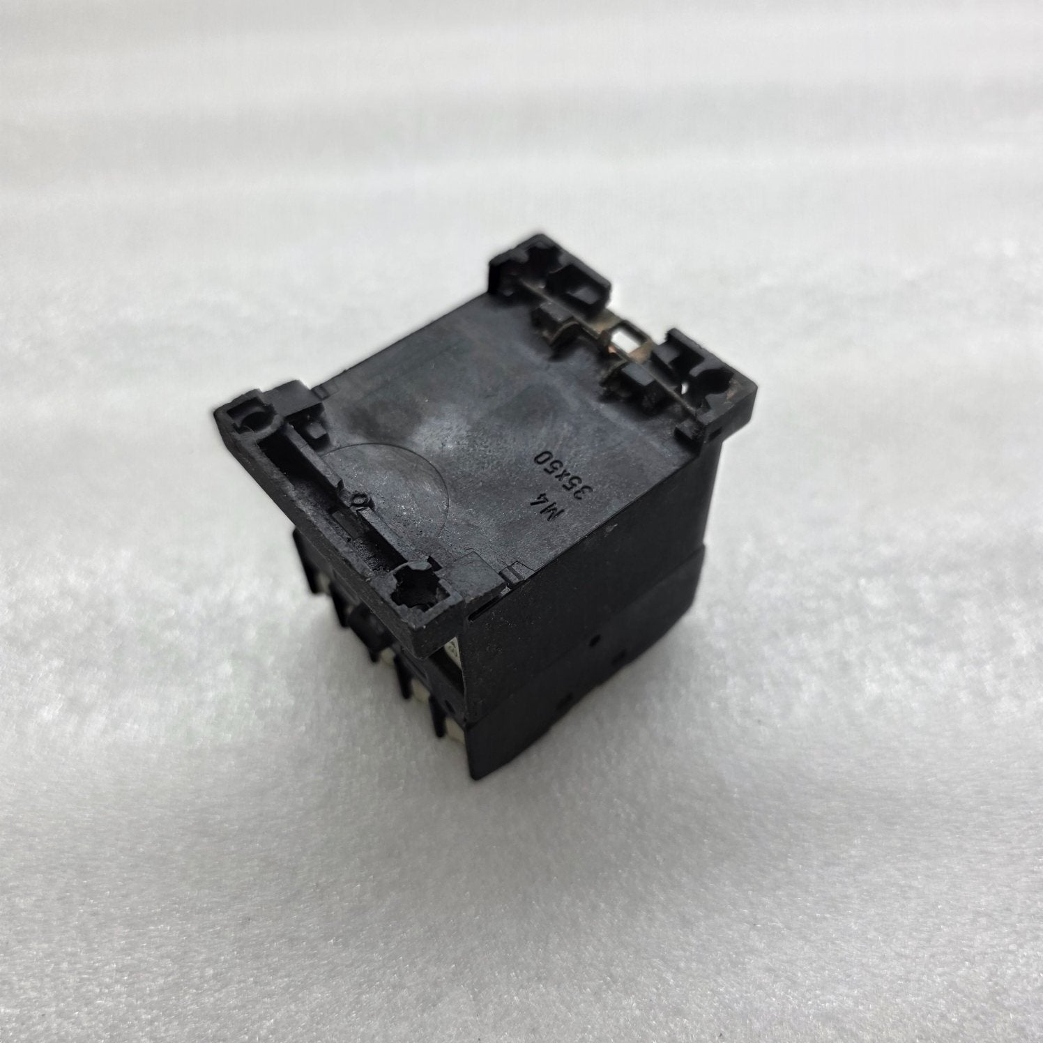 MOELLER DIL ER-22 AUXILIARY CONTACTOR