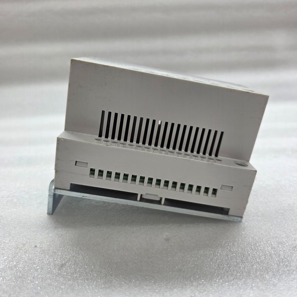 HYUNDAI UANS-UT4 UVT TIME DELAY MODULE 5832000266 440V