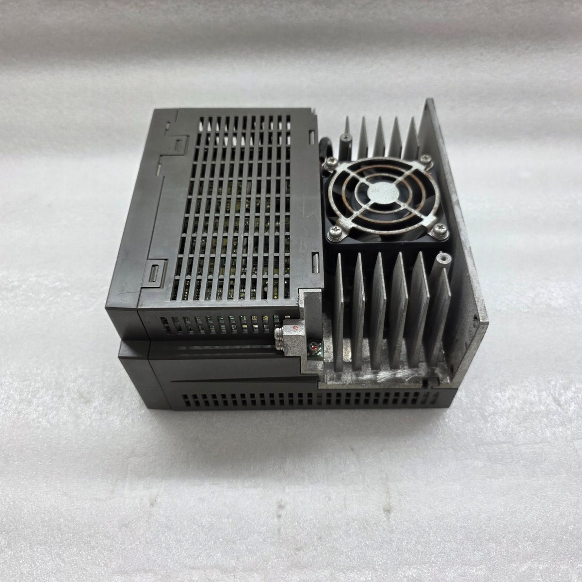 FUJI ELECTRIC RYC102C3-VVT2 SERVO DRIVE