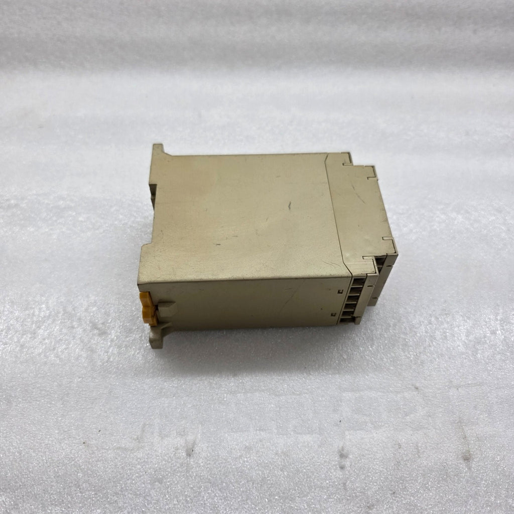 OMRON G9SA-301 SAFETY RELAY UNIT 24V AC/DC