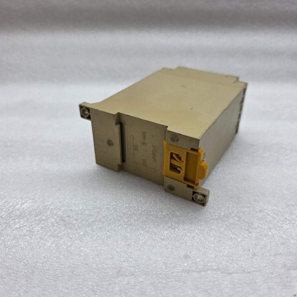 OMRON G9SA-301 SAFETY RELAY UNIT 24V AC/DC