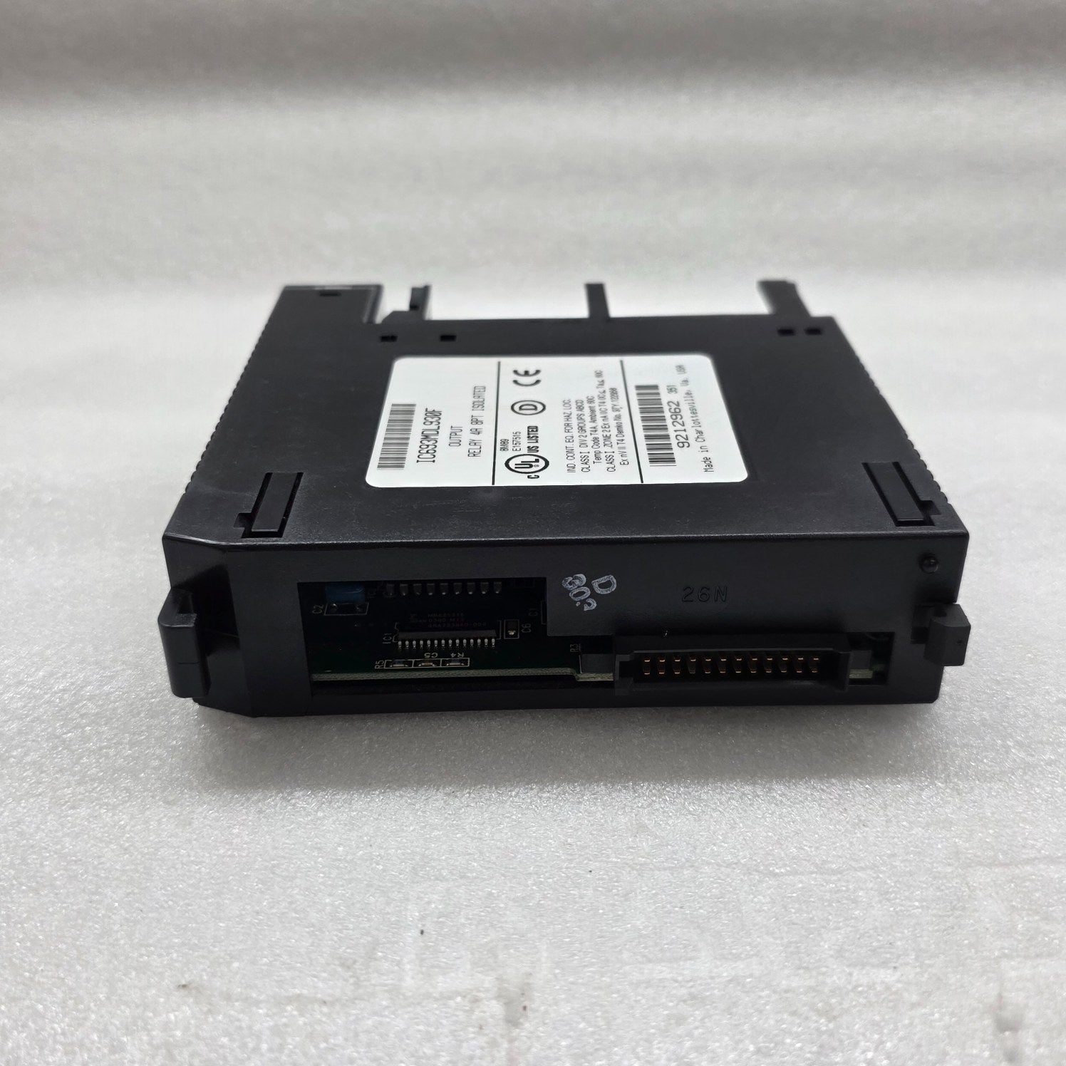 GE FANUC IC693MDL930F 4A ISOLATED RELAY OUTPUT MODULE