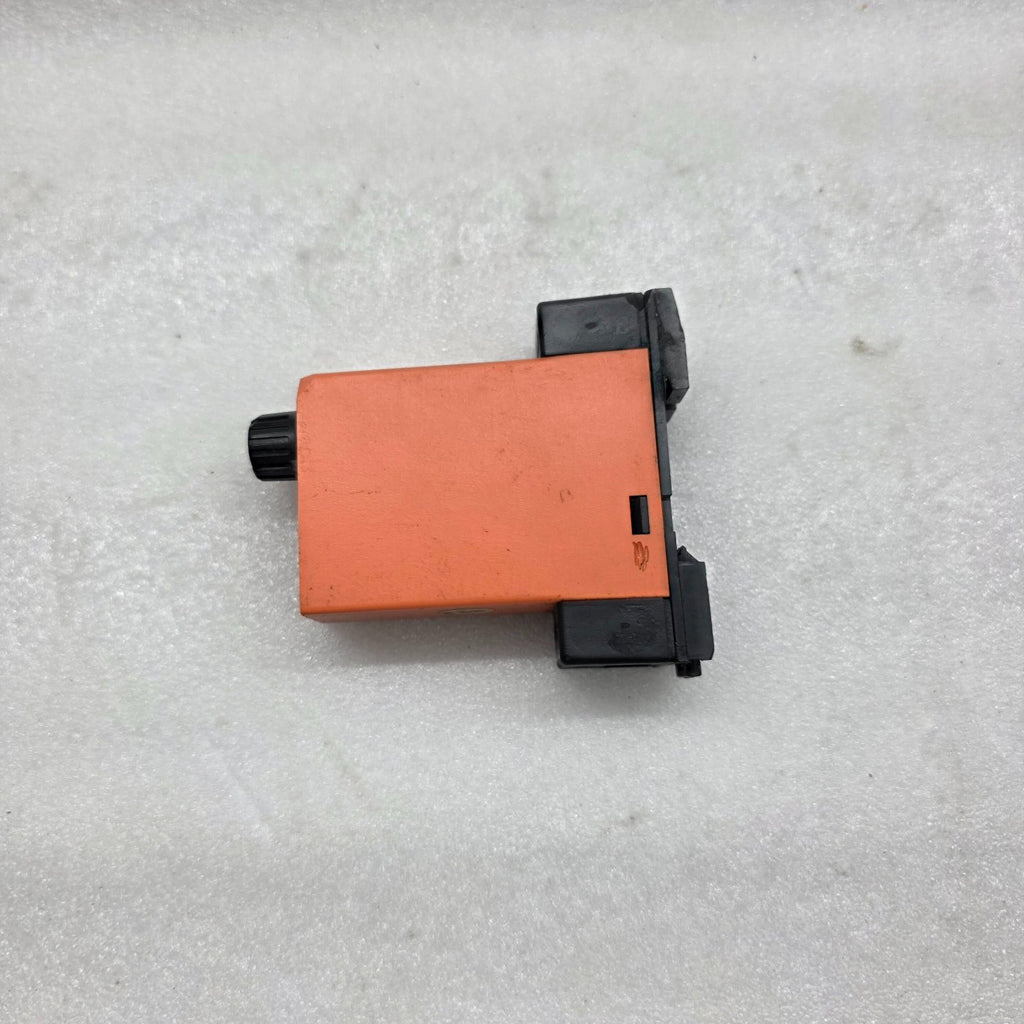 FOX TAM CONTROLS YRC S TIMER RELAY 110V