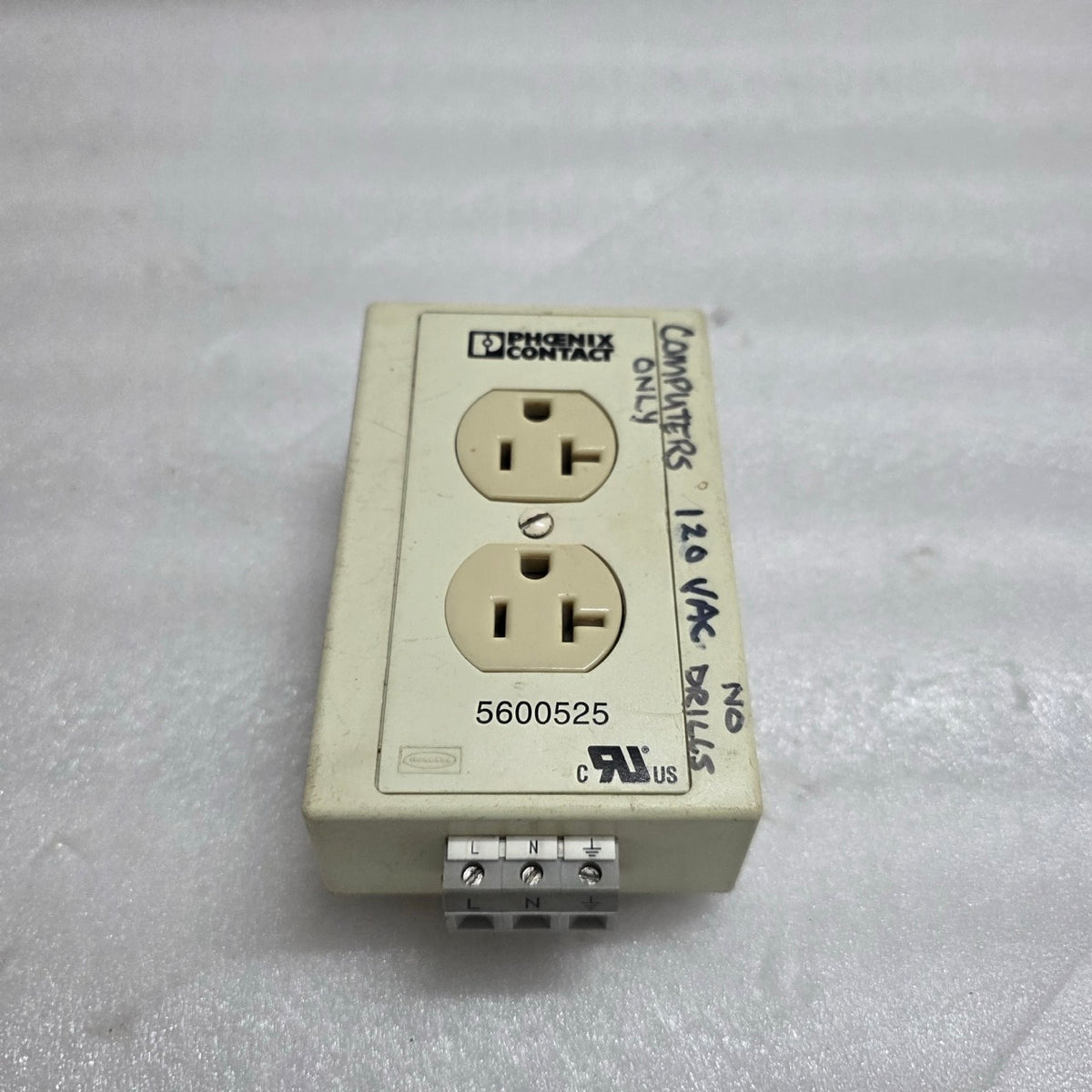 PHOENIX CONTACT 5600525 RAIL-MOUNTED DUAL POWER OUTLET EM-DUO 120/20