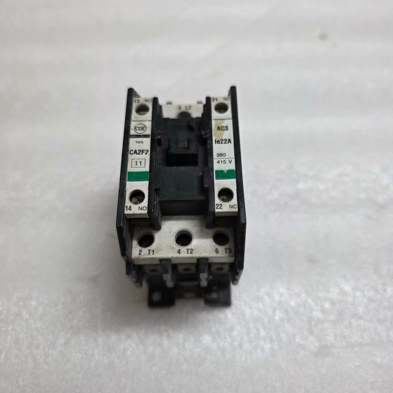 CGE CA2F2 MAGNETIC CONTACTOR 22A COIL VOLTAGE 380-440V