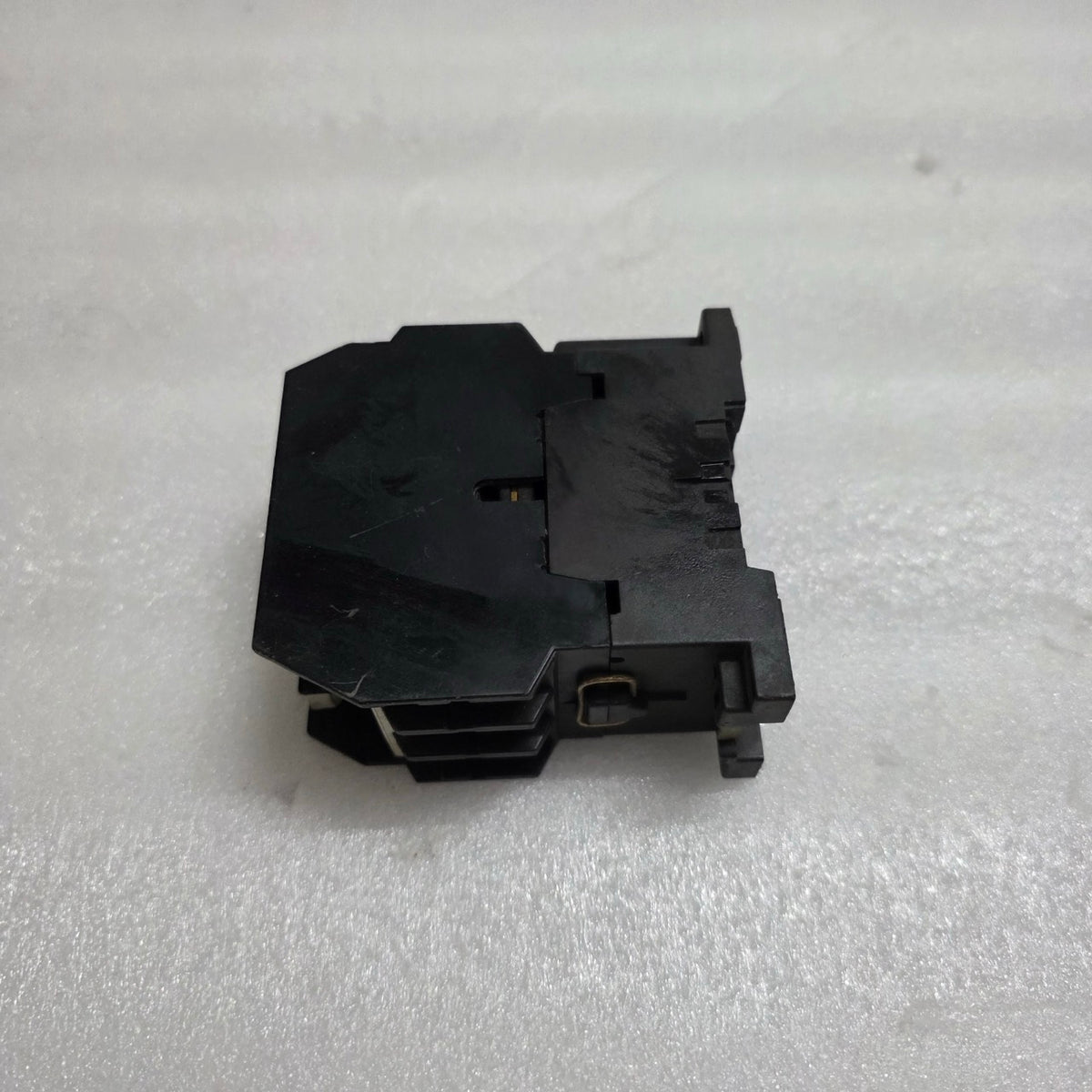 CGE CA2F2 MAGNETIC CONTACTOR 22A COIL VOLTAGE 380-440V