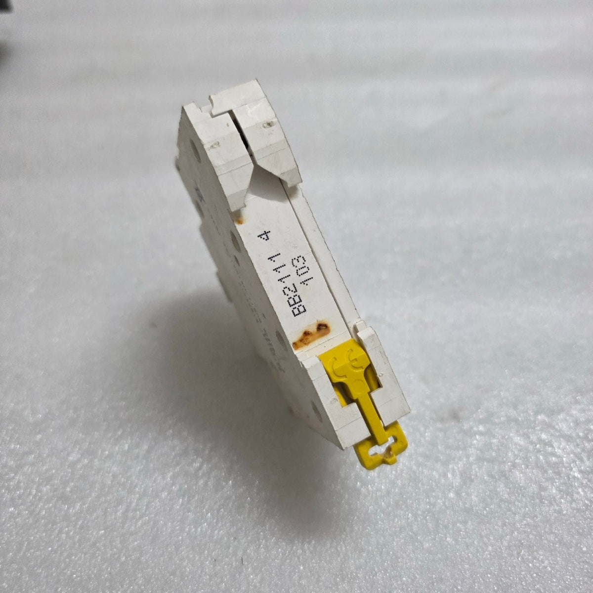 LOT OF 2 X A9N15636 FUSE SWITCH DISCONNECTOR X LOT OF 2