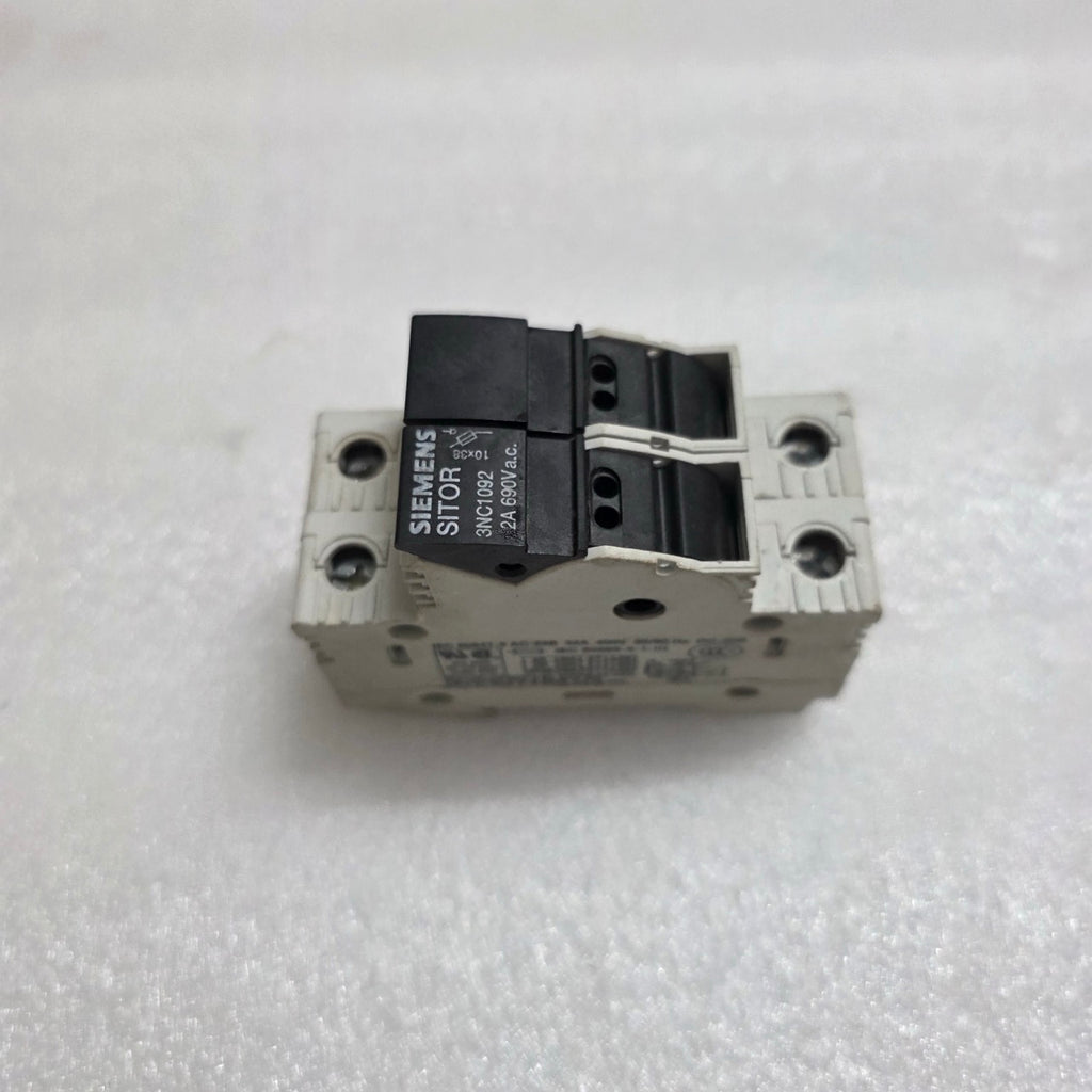LOT OF 2 X SIEMENS 3NC1092 SITOR FUSE SWITCH DISCONNECTOR X LOT OF 2