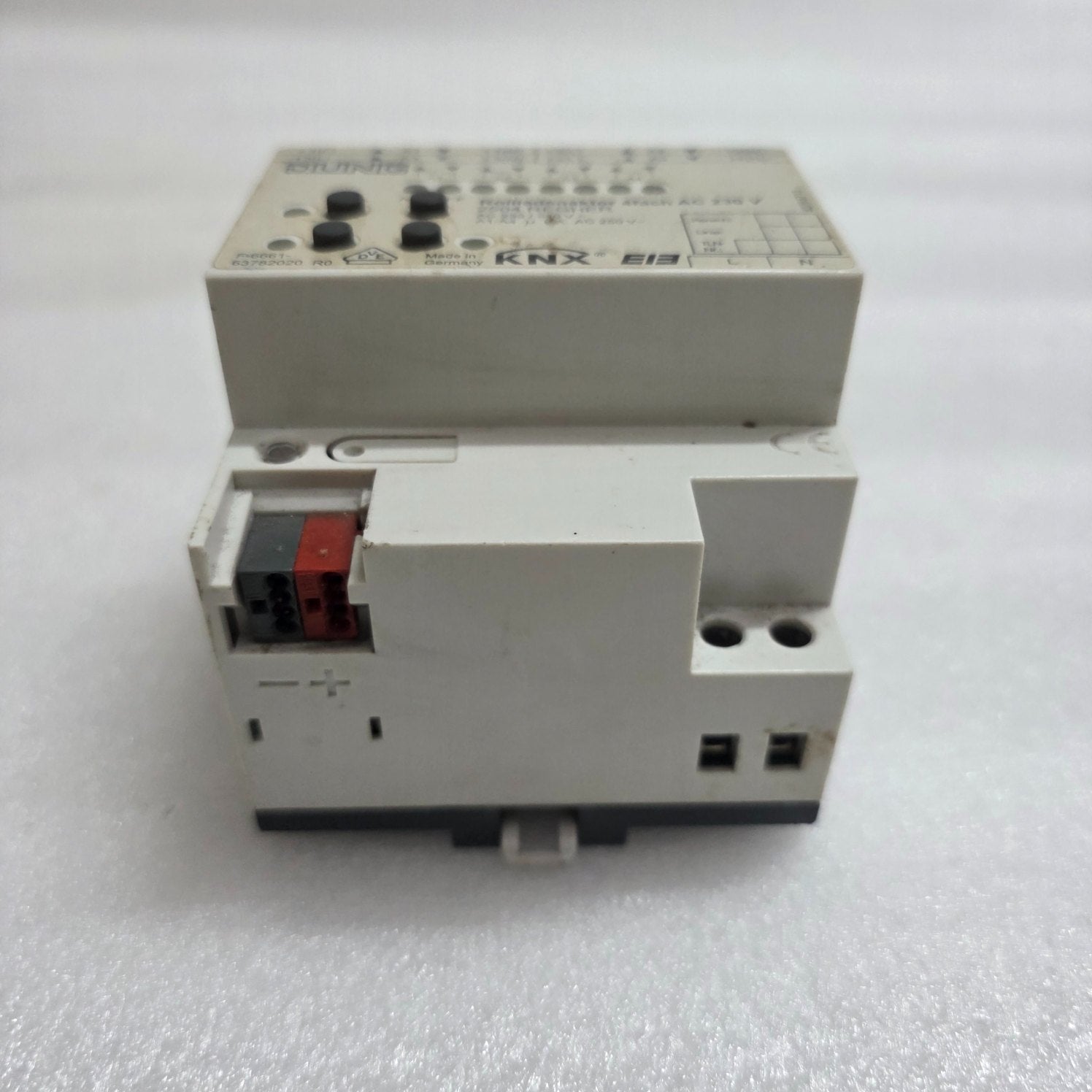 ALBRECHT JUNG 2504 REGHER KNX SHUTTER ACTUATOR