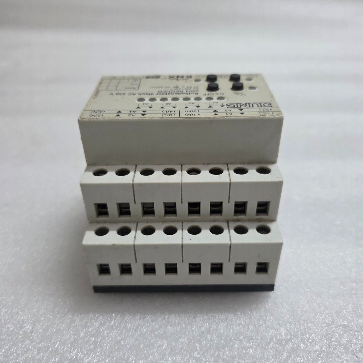 ALBRECHT JUNG 2504 REGHER KNX SHUTTER ACTUATOR