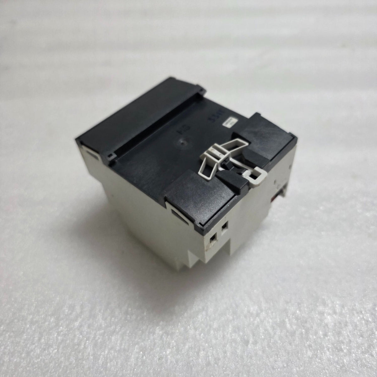 ALBRECHT JUNG 2504 REGHER KNX SHUTTER ACTUATOR