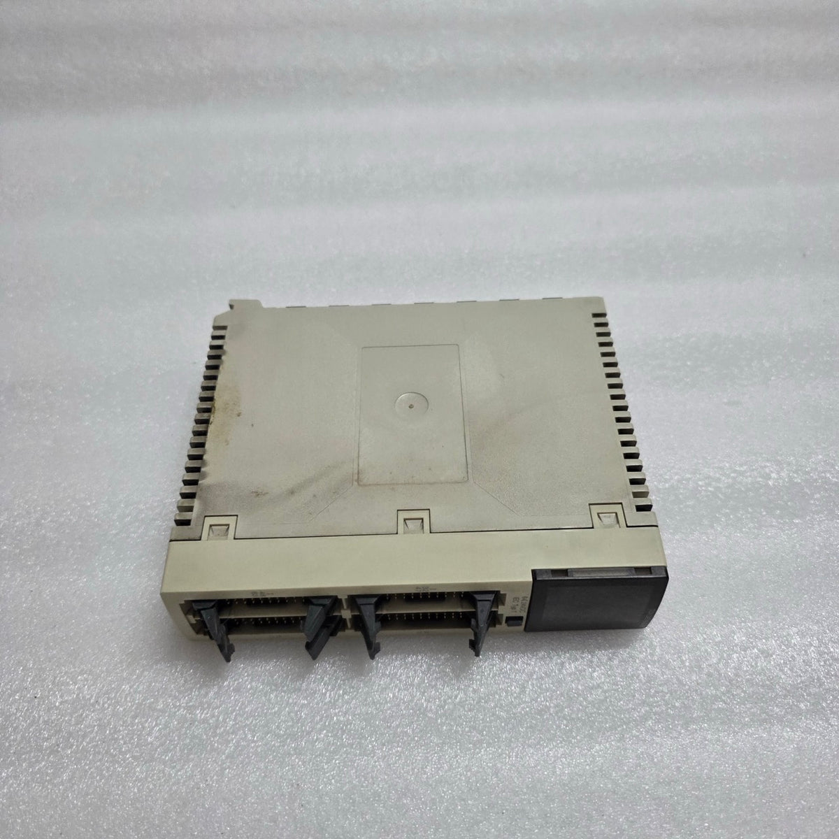 TSXDEY64D2K DISCRETE INPUT MODULE