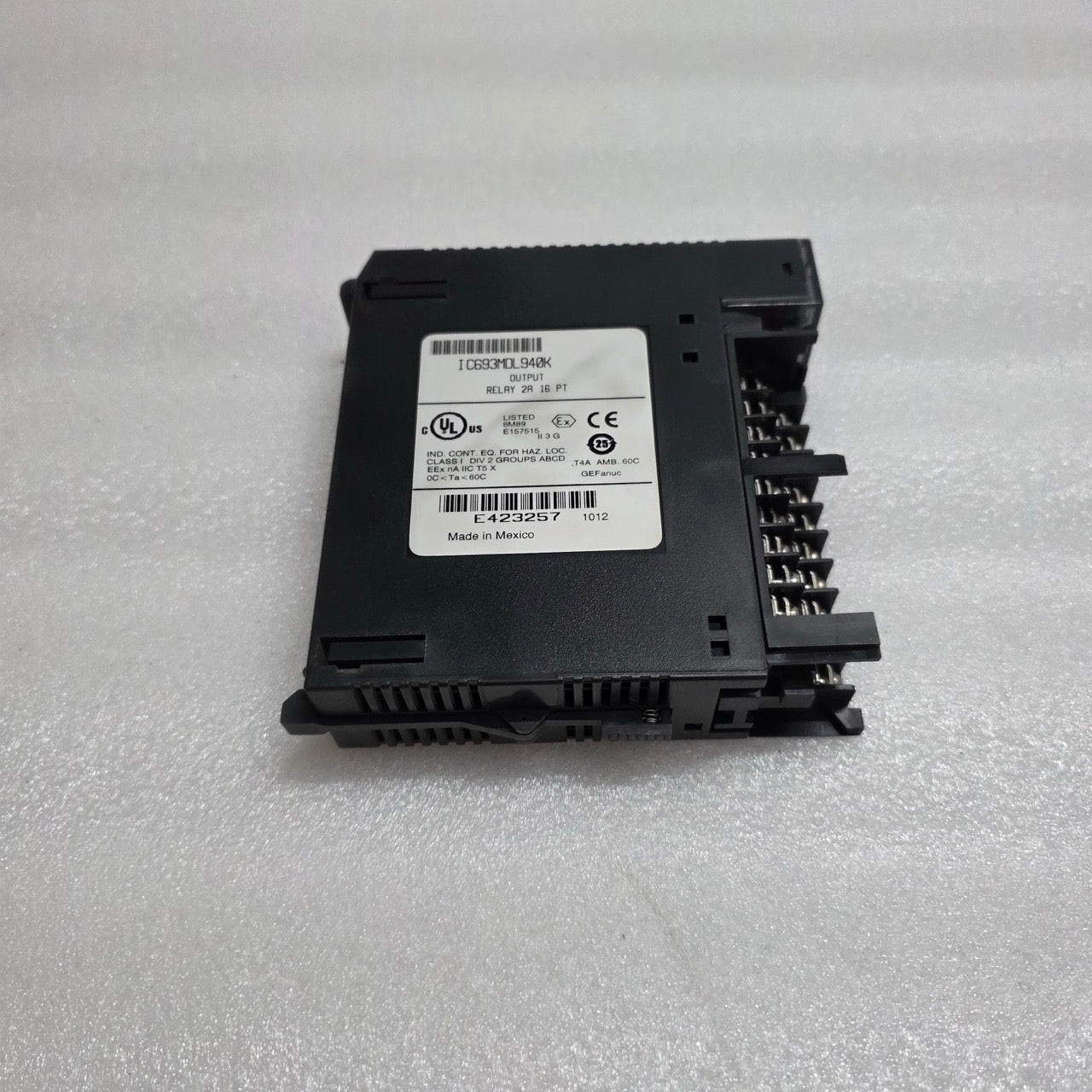 GE FANUC IC693MDL940K RELAY OUTPUT MODULE
