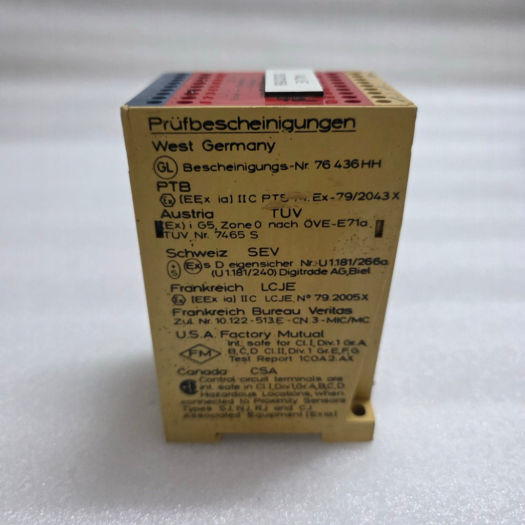 PEPPERL + FUCHS WE77/EX2 SWITCH AMPLIFIER 220V