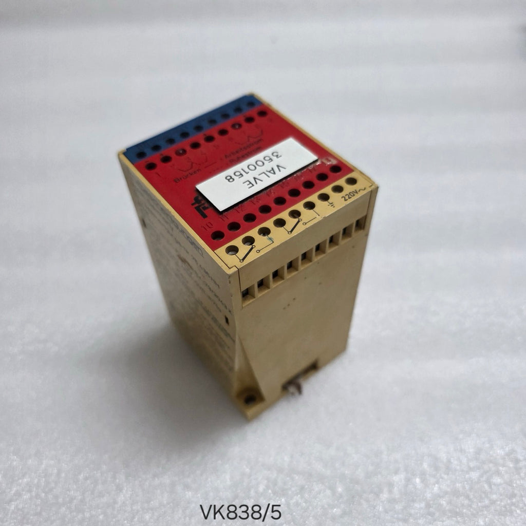 PEPPERL + FUCHS WE77/EX2 SWITCH AMPLIFIER 220V