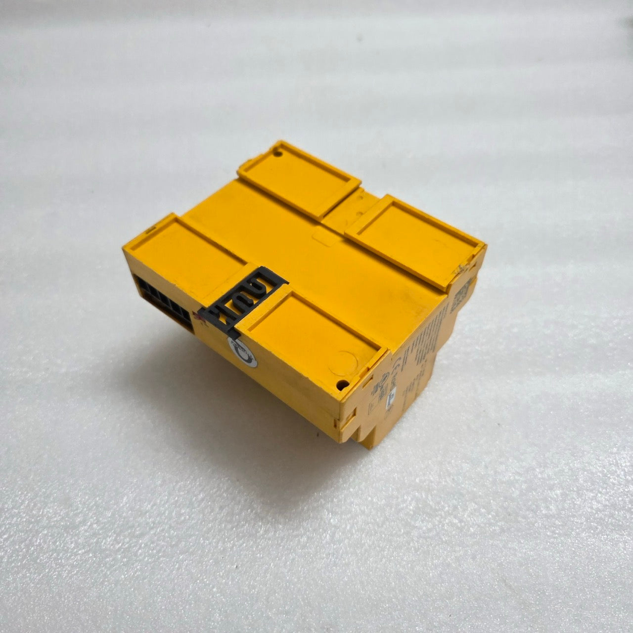 BENDER EDS460-D-2 INSULATION FAULT EVALUATOR (IFE) AC/DC 70–276 V