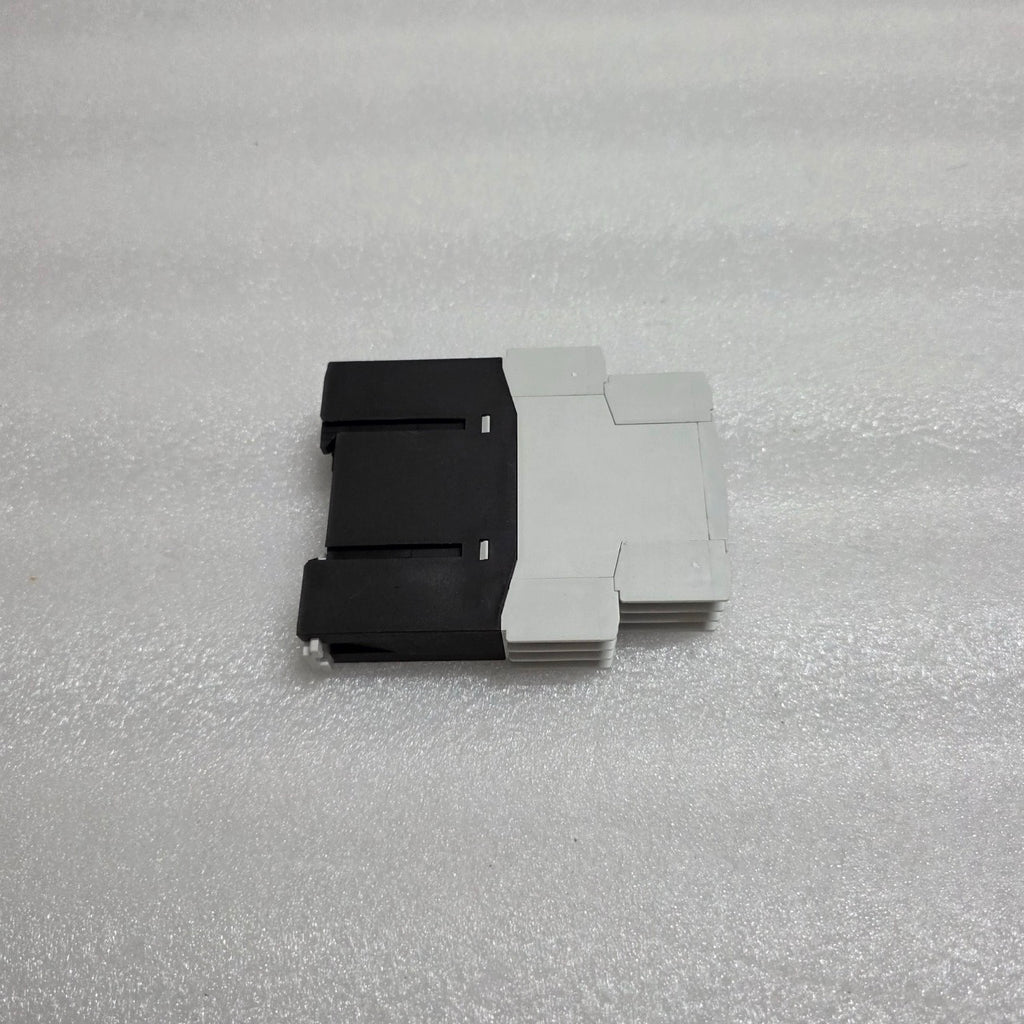EATON EMT6 THERMISTOR OVERLOAD RELAY 066166 24-240V AC/DC
