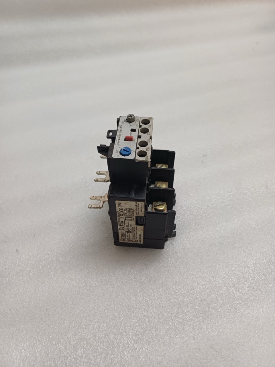 ALLEN-BRADLEY BULLETIN 592 SMP CAT 592-A2GA SOLID-STATE MOTOR OVERLOAD RELAY