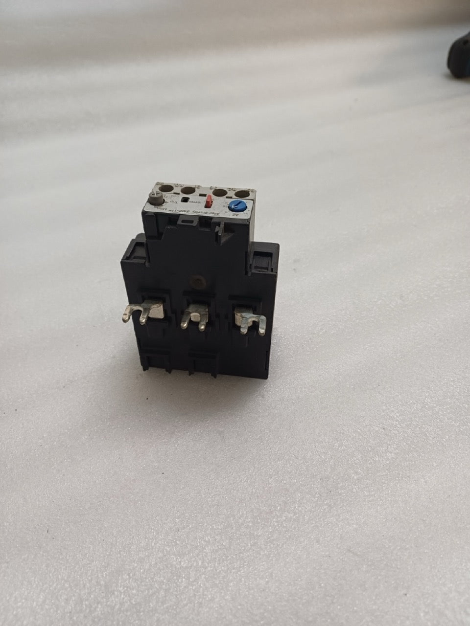 ALLEN-BRADLEY BULLETIN 592 SMP CAT 592-A2GA SOLID-STATE MOTOR OVERLOAD RELAY
