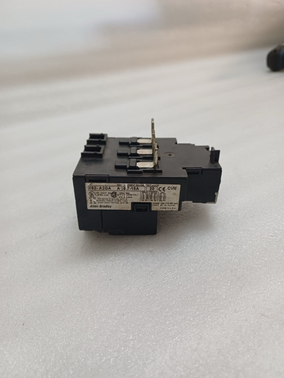ALLEN-BRADLEY BULLETIN 592 SMP CAT 592-A2GA SOLID-STATE MOTOR OVERLOAD RELAY